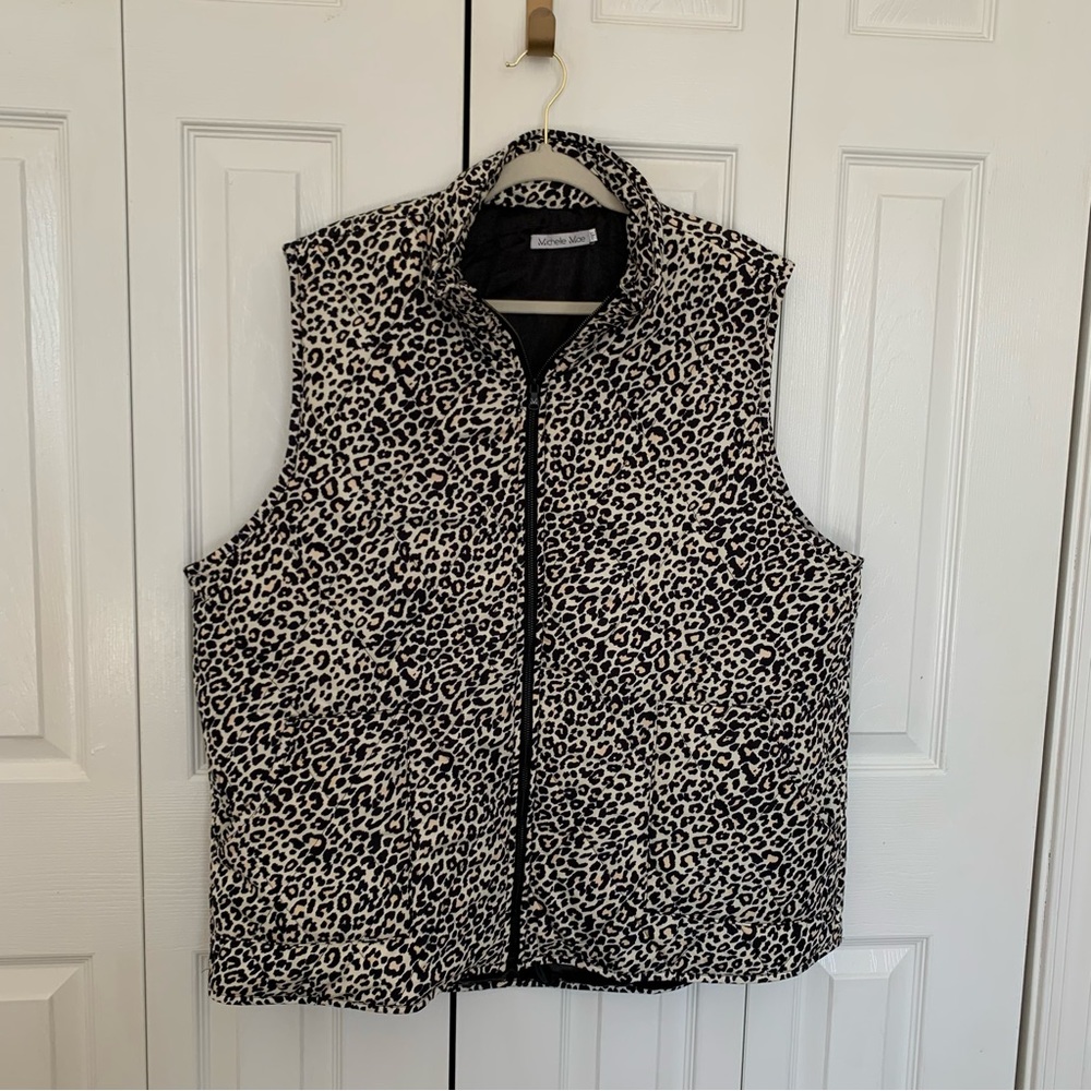 Womens 2XL Michelle Mae Zippered Animal Print Puffer Vest